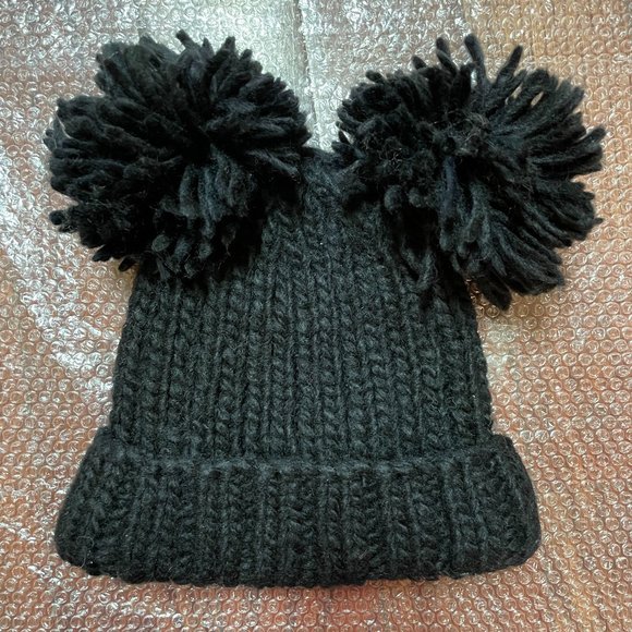 BCBGMAXAZRIA Wool Beanie, Barely Worn, Perfect Condition - Picture 1 of 2